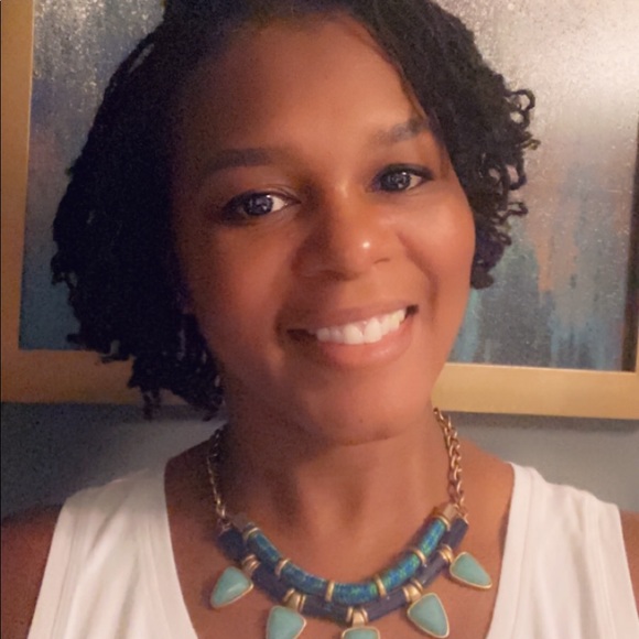 Meet your Posher, Sophia - Picture 4 of 4